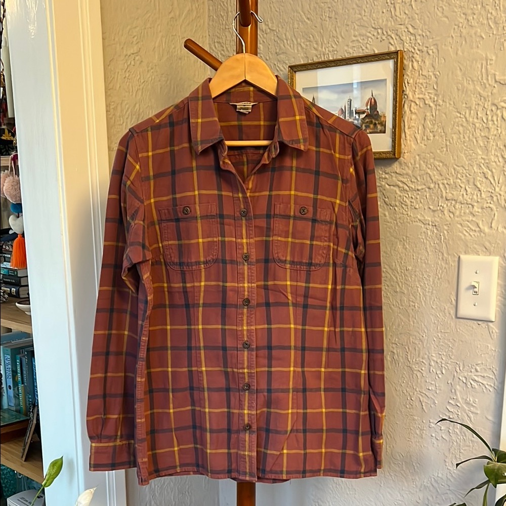 Duluth Trading Plaid Button-Up Flannel Shirt // M